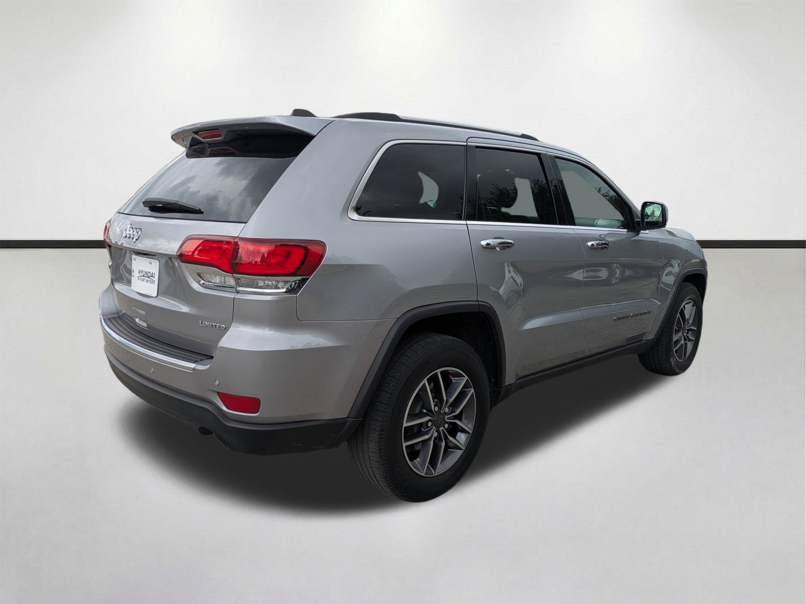 Used 2020 Jeep Grand Cherokee Limited w/ Luxury Group II RWD image 5