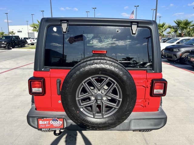 Used 2019 Jeep Wrangler Sport image 5