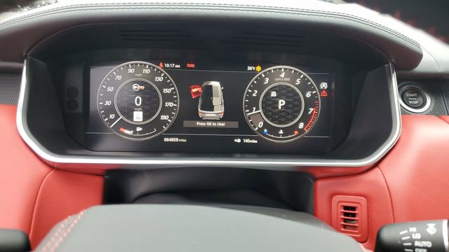 Used 2022 Land Rover Range Rover Sport SVR image 13