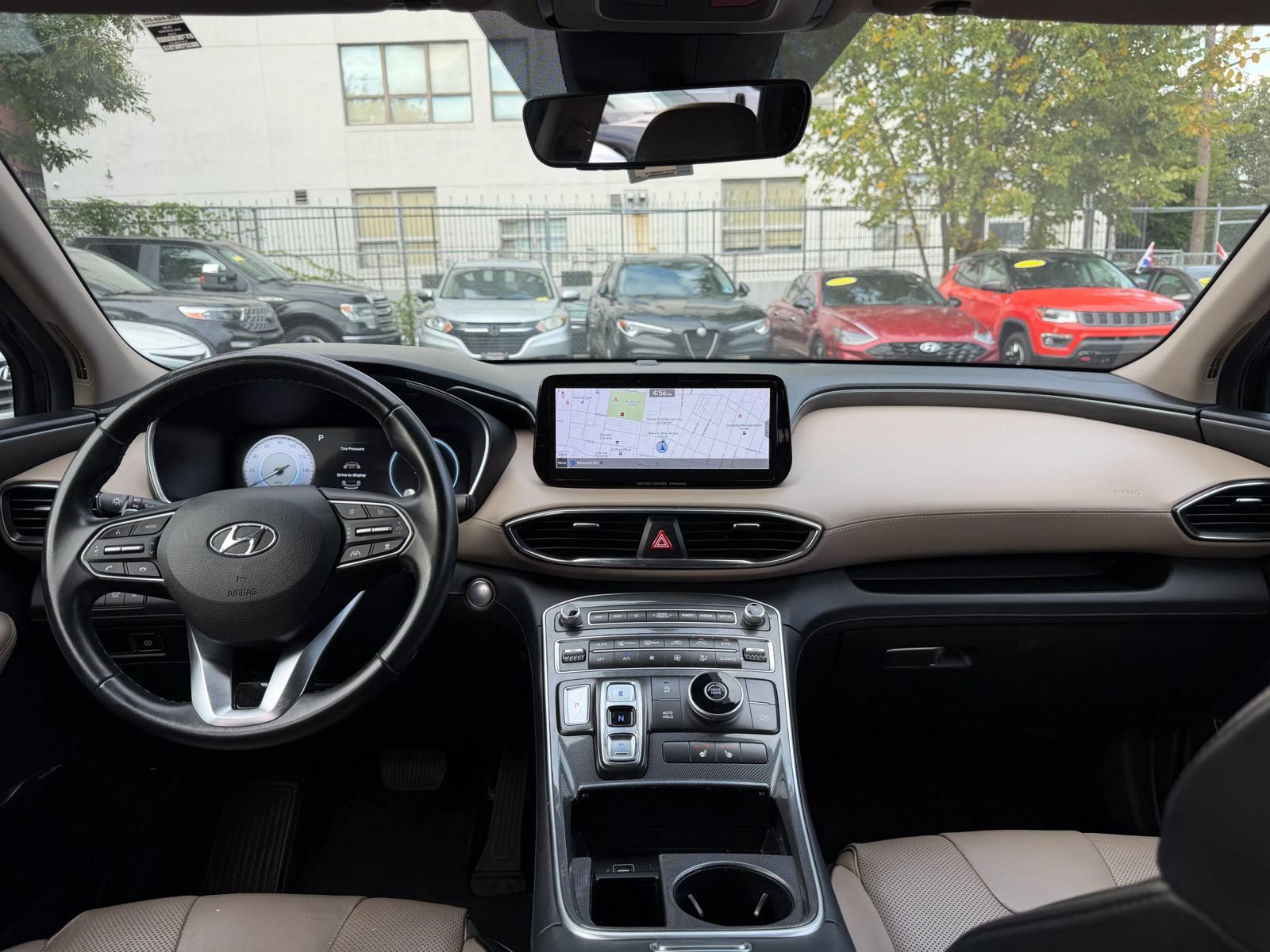 Used 2022 Hyundai Santa Fe SEL w/ Convenience + Premium Package FWD image 15
