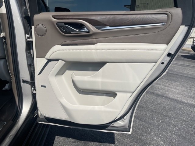 Used 2021 GMC Yukon Denali w/ Denali Premium Package image 15