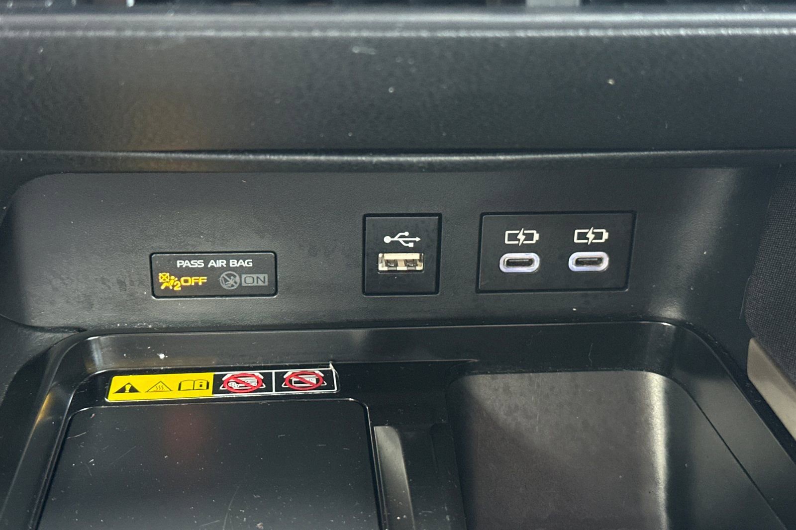 Used 2025 Toyota Camry LE image 28