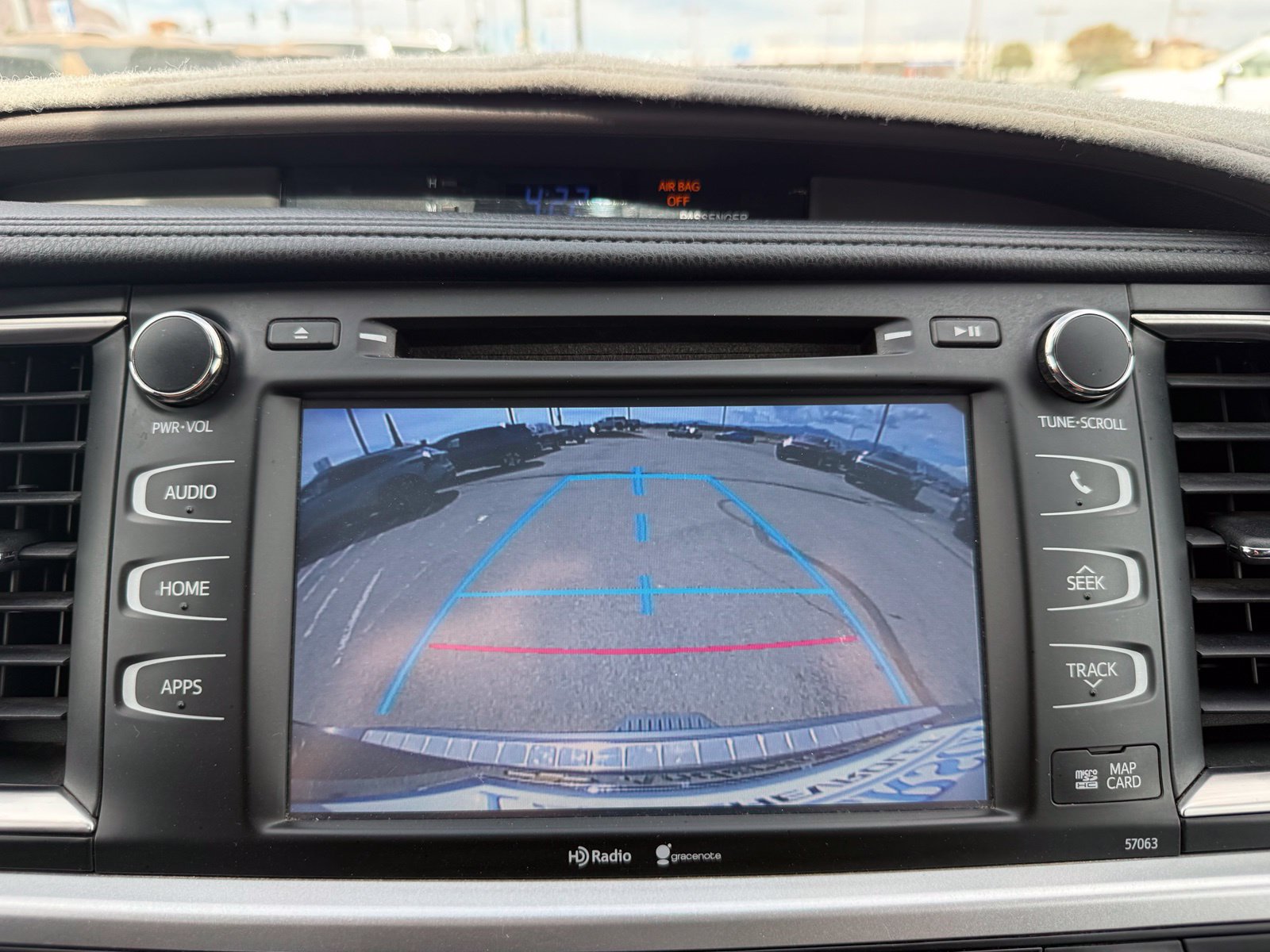 Used 2014 Toyota Highlander XLE AWD/4WD image 25