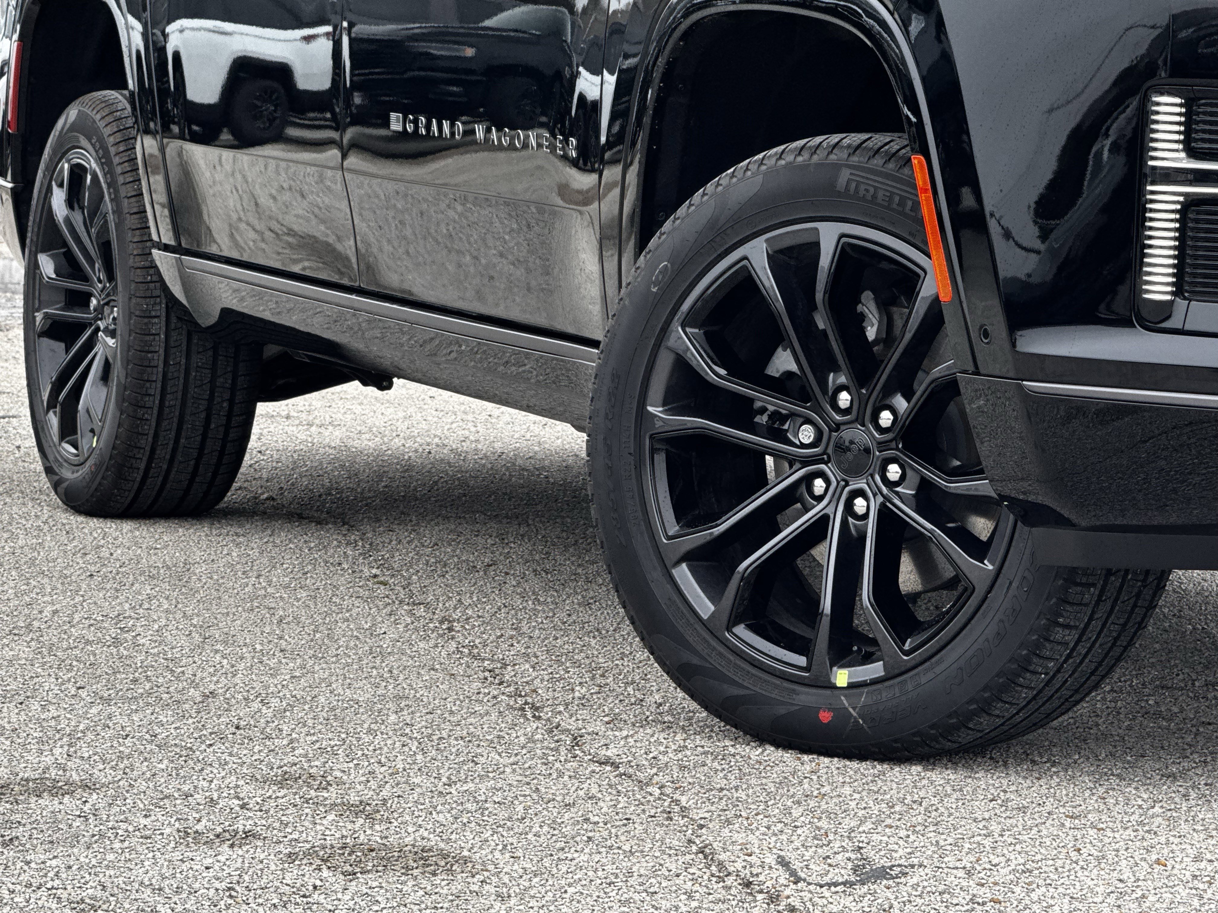 New 2026 Jeep Grand Wagoneer L Summit image 12