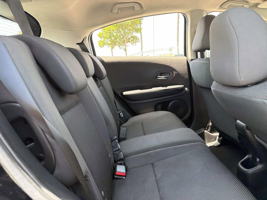 Used 2019 Honda HR-V LX image 23
