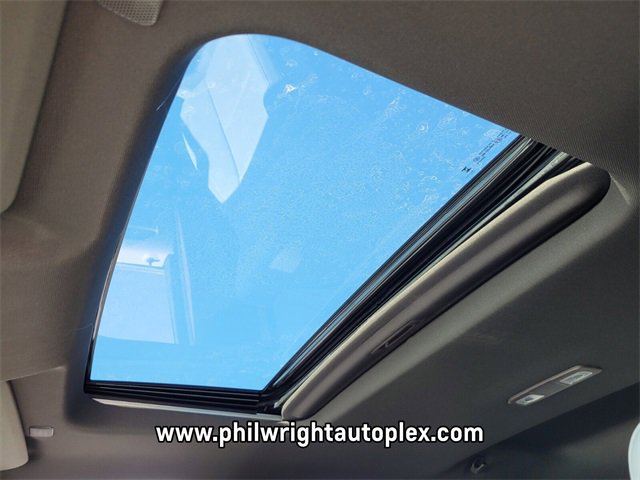 New 2026 GMC Sierra 1500 SLT image 12