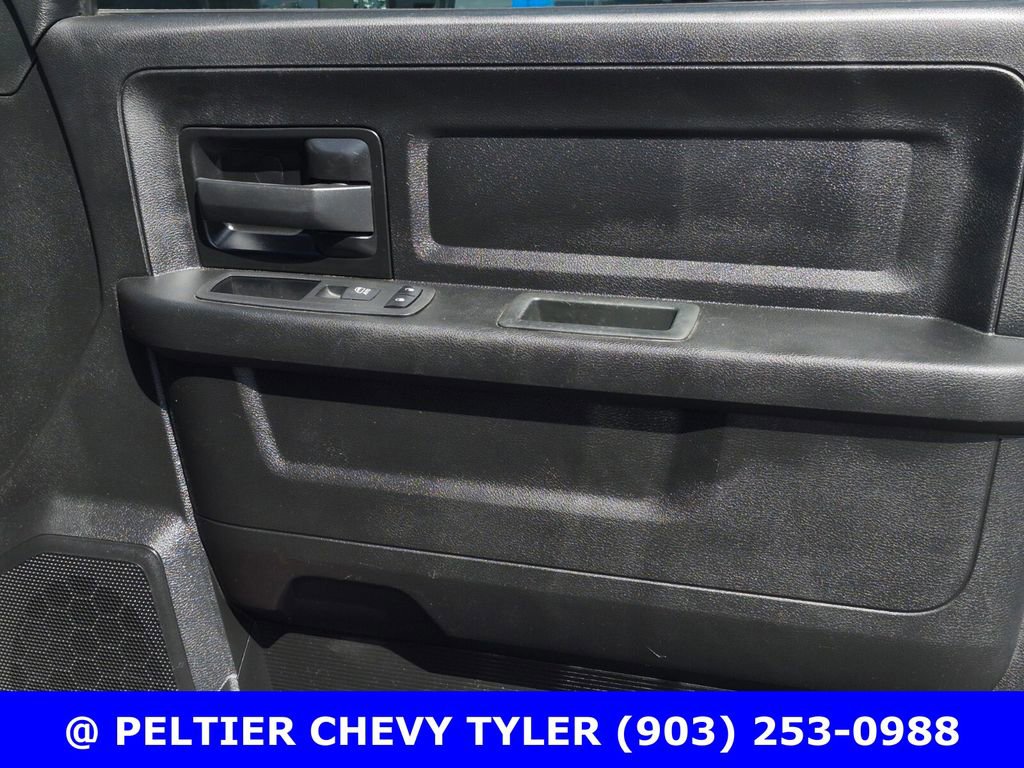 Used 2024 RAM 2500 Tradesman w/ Chrome Appearance Group image 15