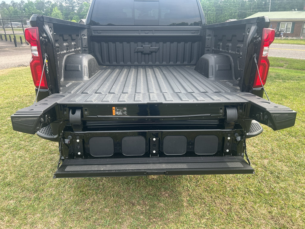 Used 2026 Chevrolet Silverado 1500 ZR2 AWD/4WD image 12