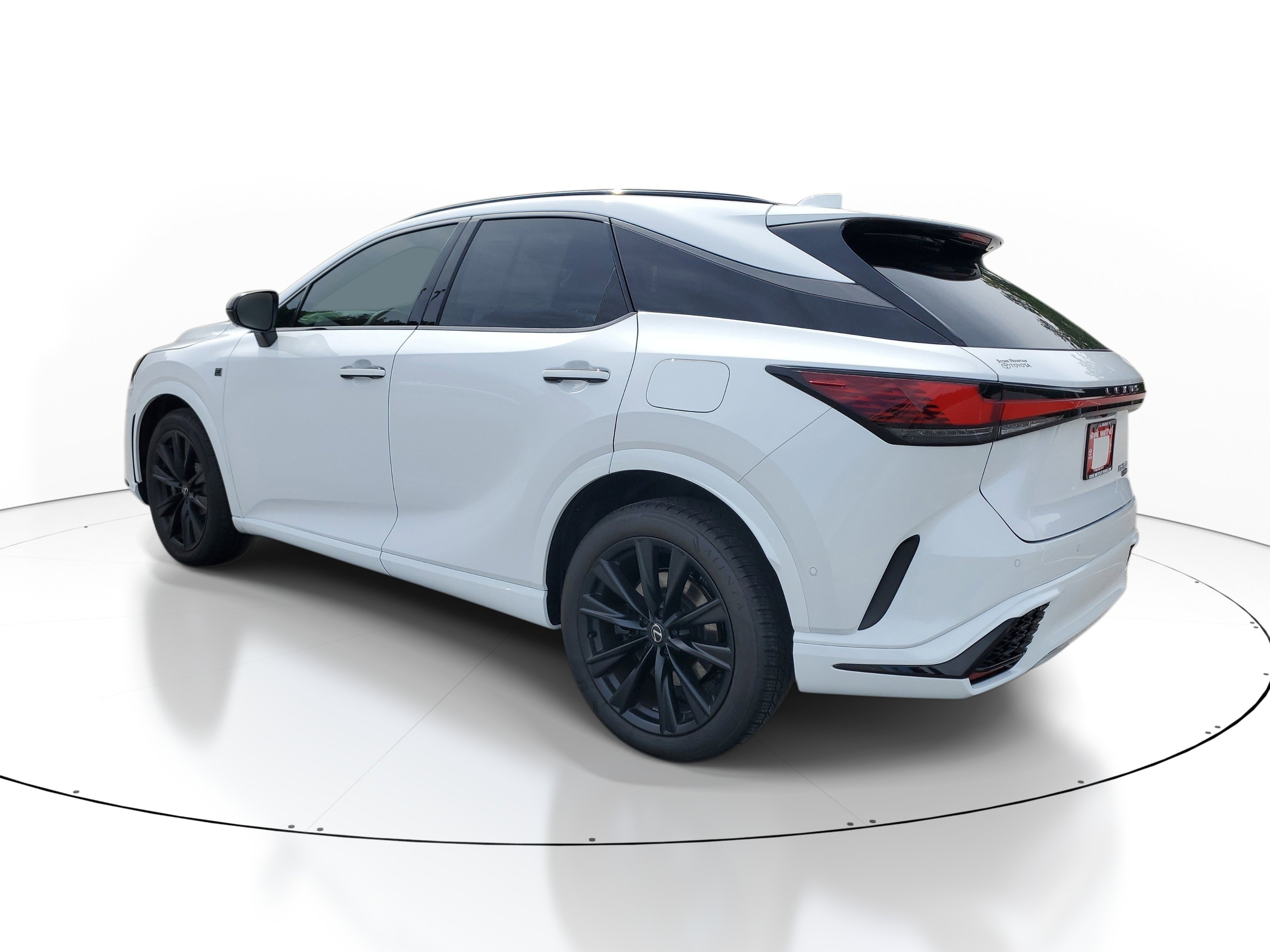 Used 2025 Lexus RX 500h F Sport w/ Convenience Package AWD/4WD image 4