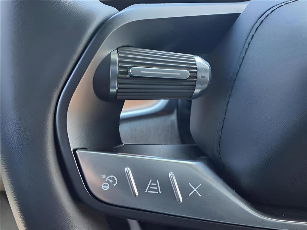 Used 2025 Lucid Air Pure image 22