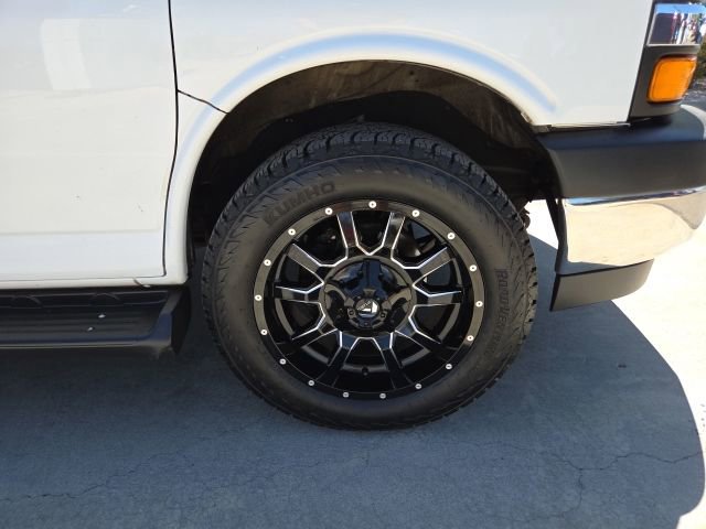 Used 2019 Chevrolet Express 3500 LT w/ LT Preferred Equipment Group RWD image 15