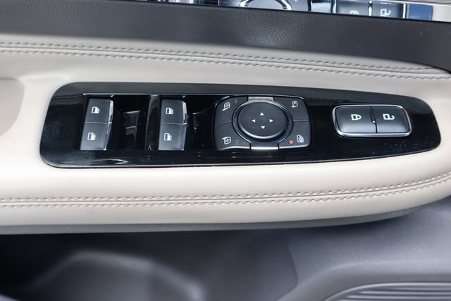 Used 2020 Lincoln Corsair FWD w/ Premium Package image 13