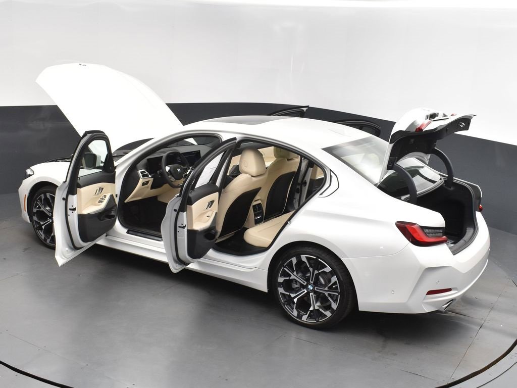 Certified 2025 BMW 330i Sedan w/ Premium Package image 47