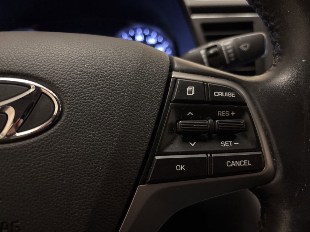 Used 2017 Hyundai Elantra Limited image 15