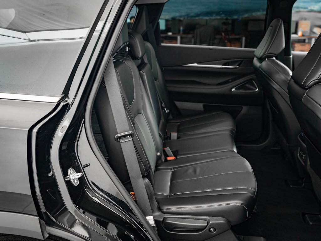 Used 2024 INFINITI QX60 Sensory image 42