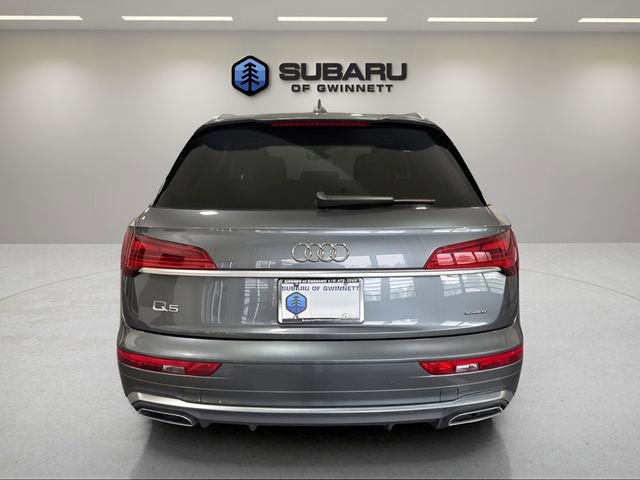 Used 2023 Audi Q5 2.0T Premium w/ Convenience Package image 4
