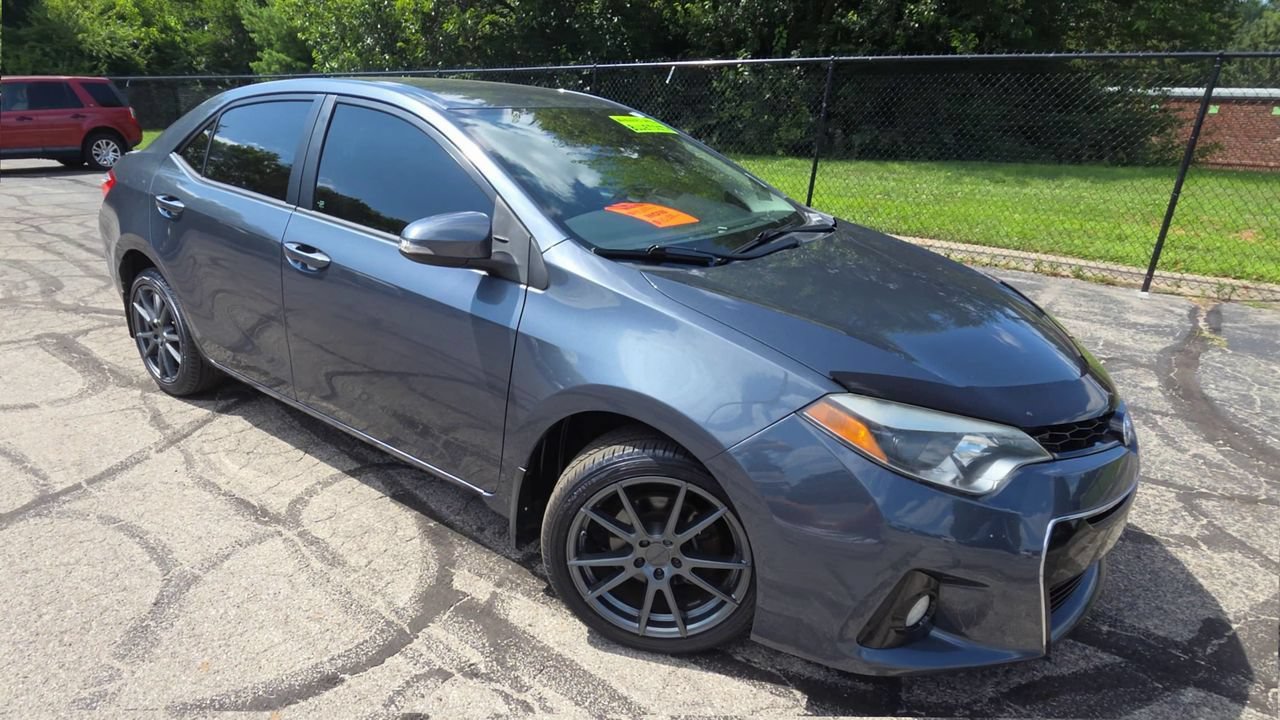 Used 2016 Toyota Corolla S FWD image 2