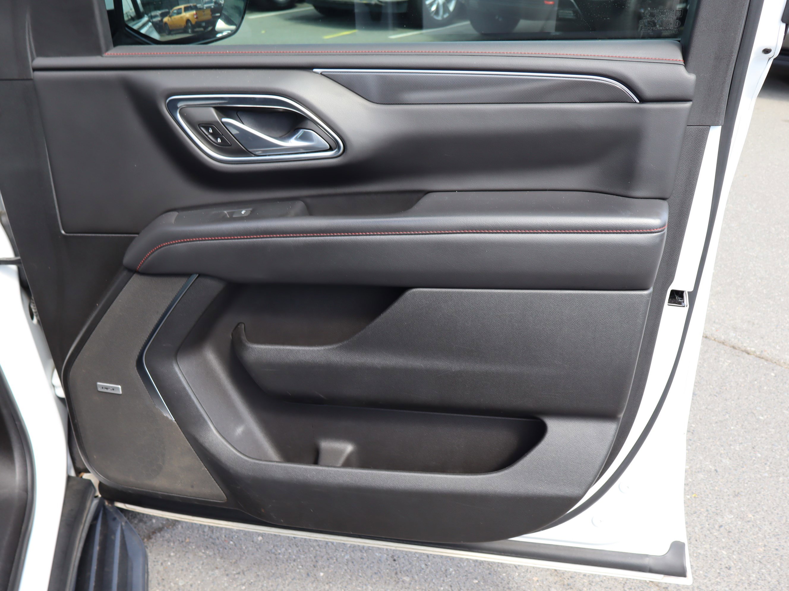 Used 2021 Chevrolet Tahoe RST w/ Luxury Package image 39