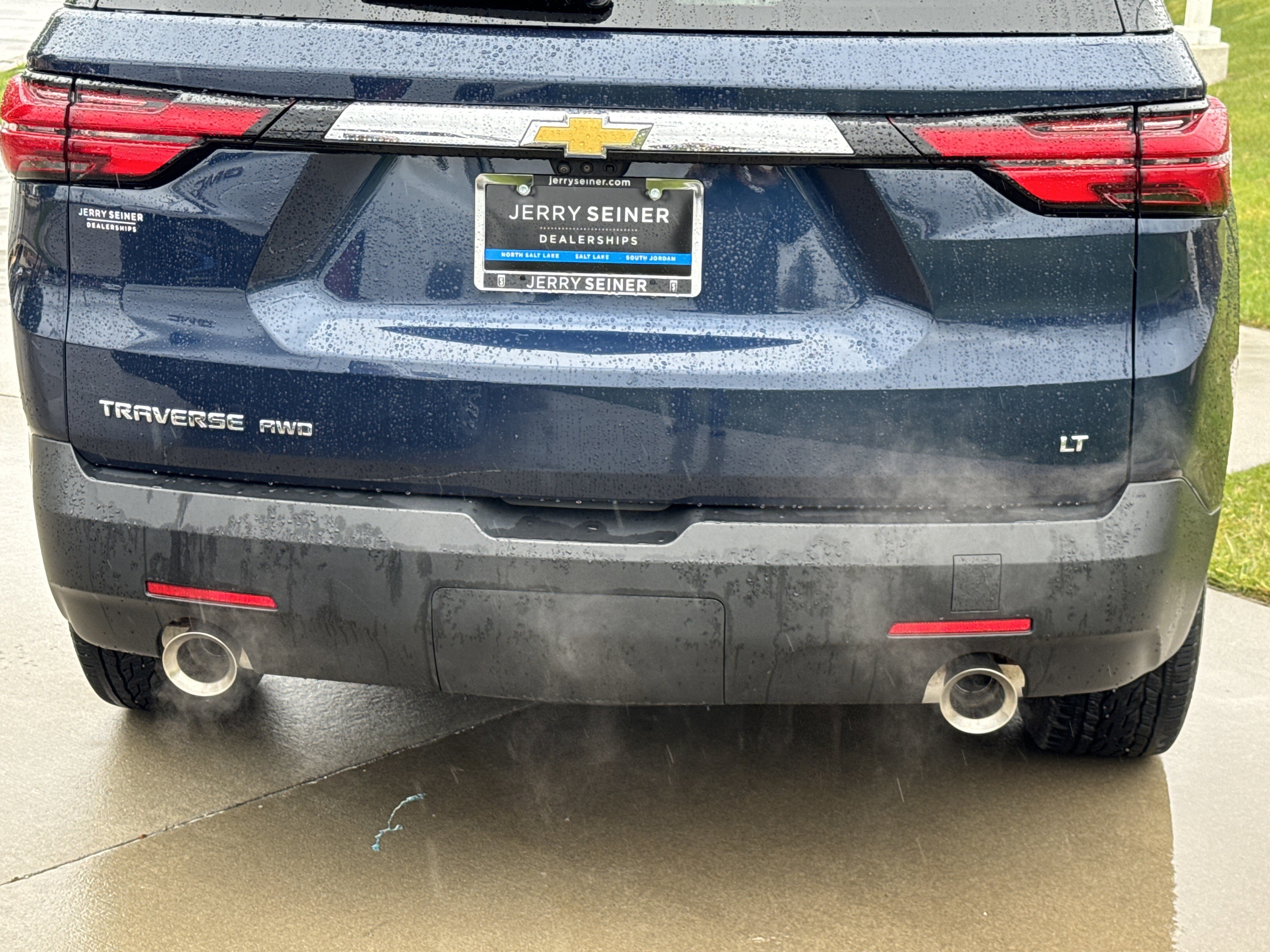 Used 2023 Chevrolet Traverse LT w/ LT Premium Package AWD/4WD image 13