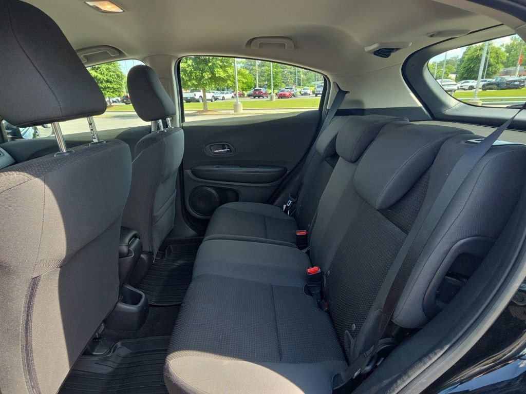Used 2022 Honda HR-V LX image 11