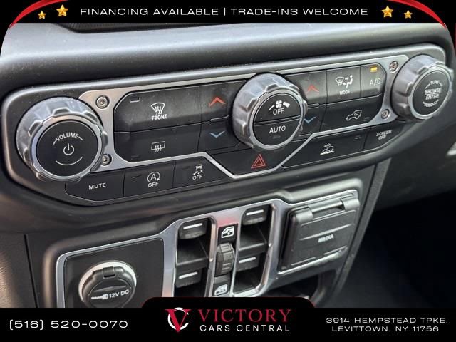 Used 2023 Jeep Wrangler Sahara image 28