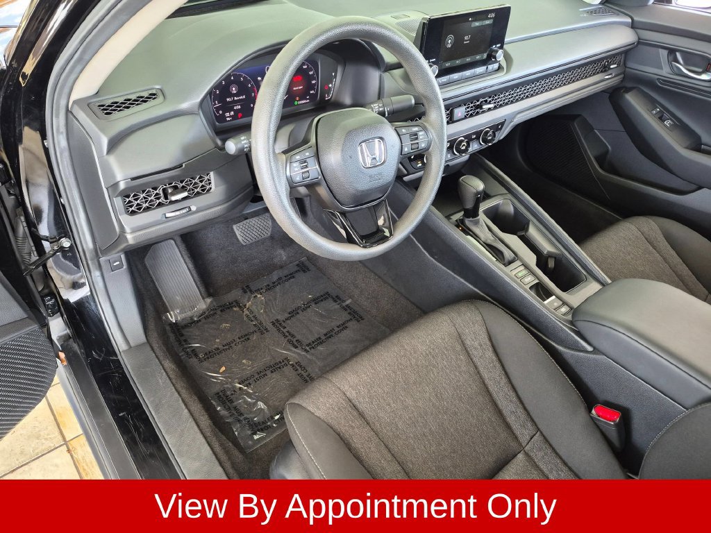 Used 2025 Honda Accord SE image 11