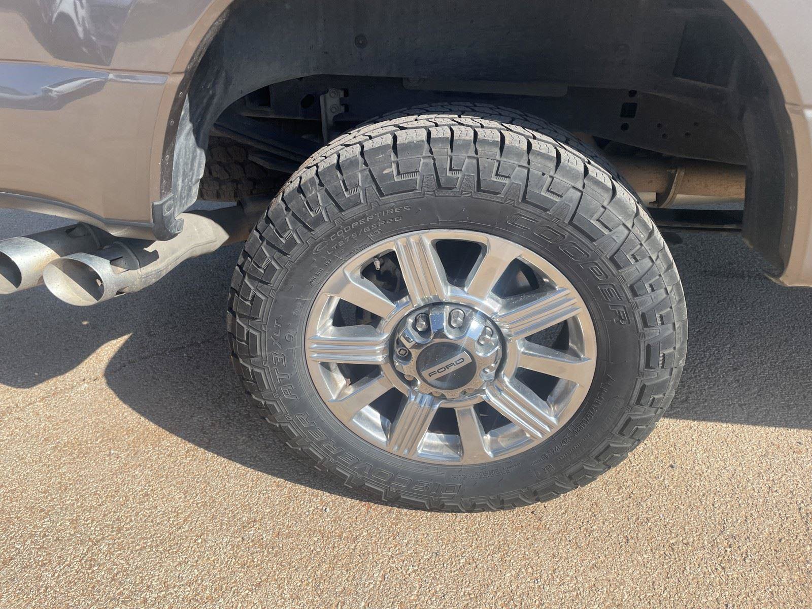 Used 2019 Ford F250 Limited w/ FX4 Off-Road Package AWD/4WD image 41