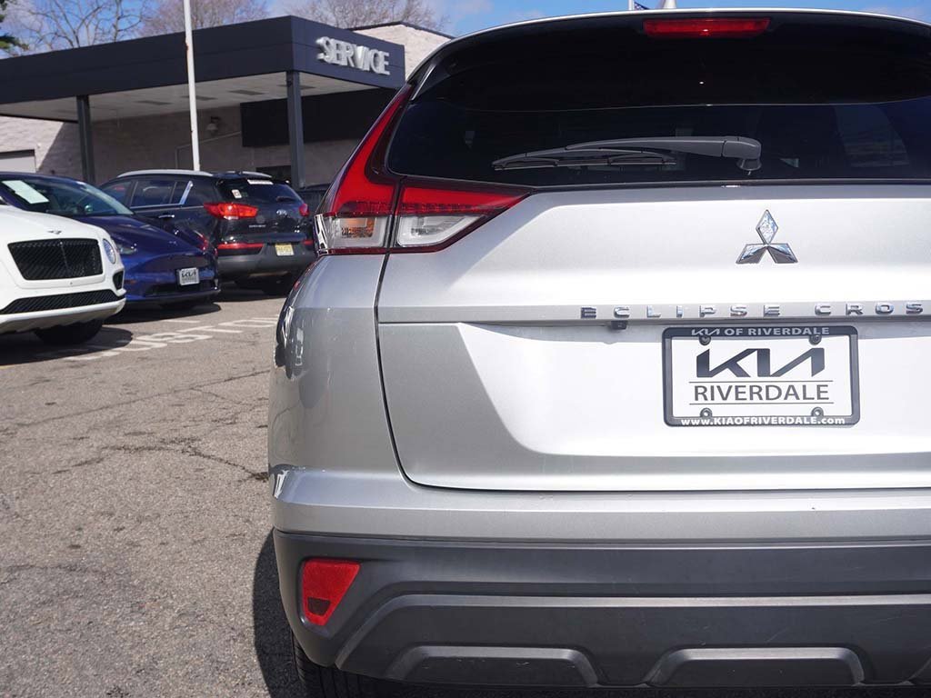 Used 2024 Mitsubishi Eclipse Cross ES image 11