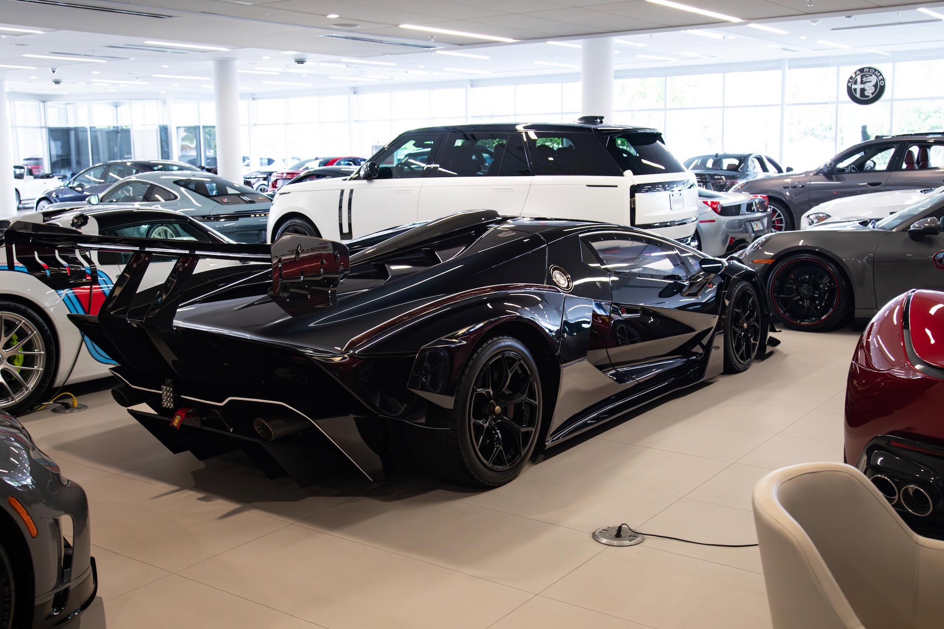 Used 2022 Lamborghini Aventador SVJ image 19