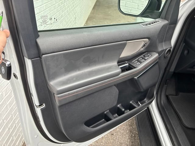 Used 2025 Ford Expedition Active RWD image 67