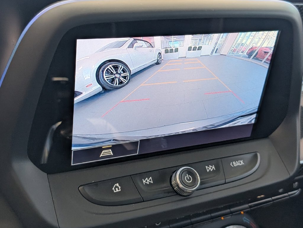 Used 2021 Chevrolet Camaro LT RWD image 18