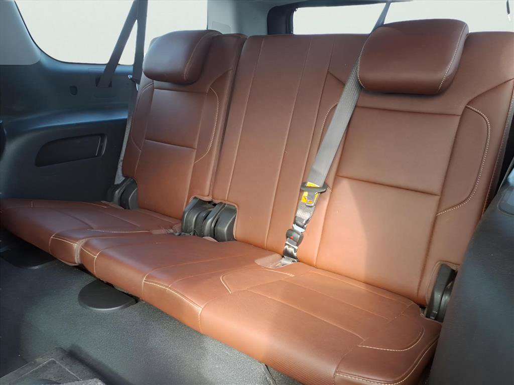 Used 2019 Chevrolet Suburban Premier w/ Premier Plus Edition image 31
