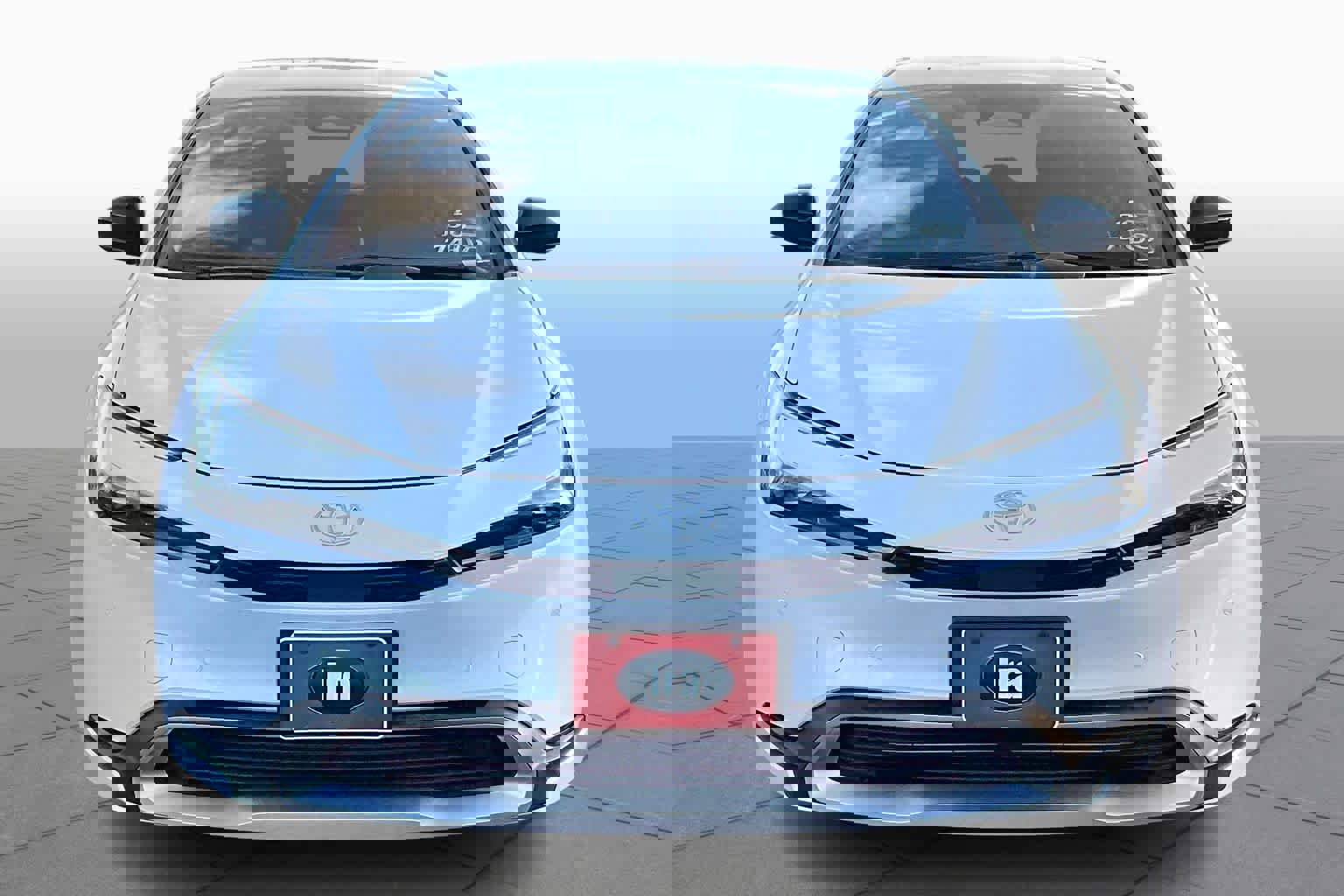 New 2026 Toyota Prius Plug-In Hybrid FWD image 3