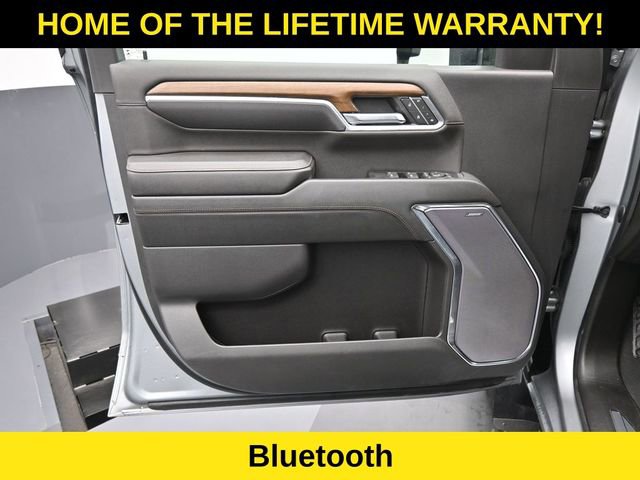 Used 2024 Chevrolet Silverado 3500 High Country w/ Technology Package AWD/4WD image 11