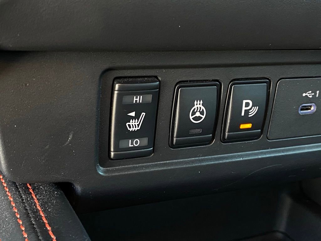 Used 2023 Nissan Frontier PRO-4X w/ Pro-4X Premium Package image 18