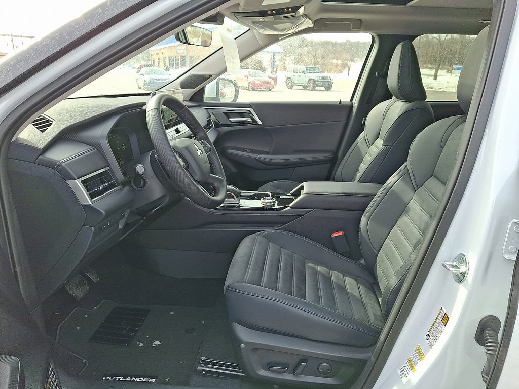 New 2026 Mitsubishi Outlander SE AWD/4WD image 6