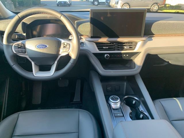 New 2026 Ford Explorer Active w/ Active Comfort Package image 18