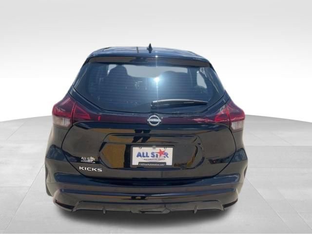 New 2025 Nissan Kicks Play S FWD image 8