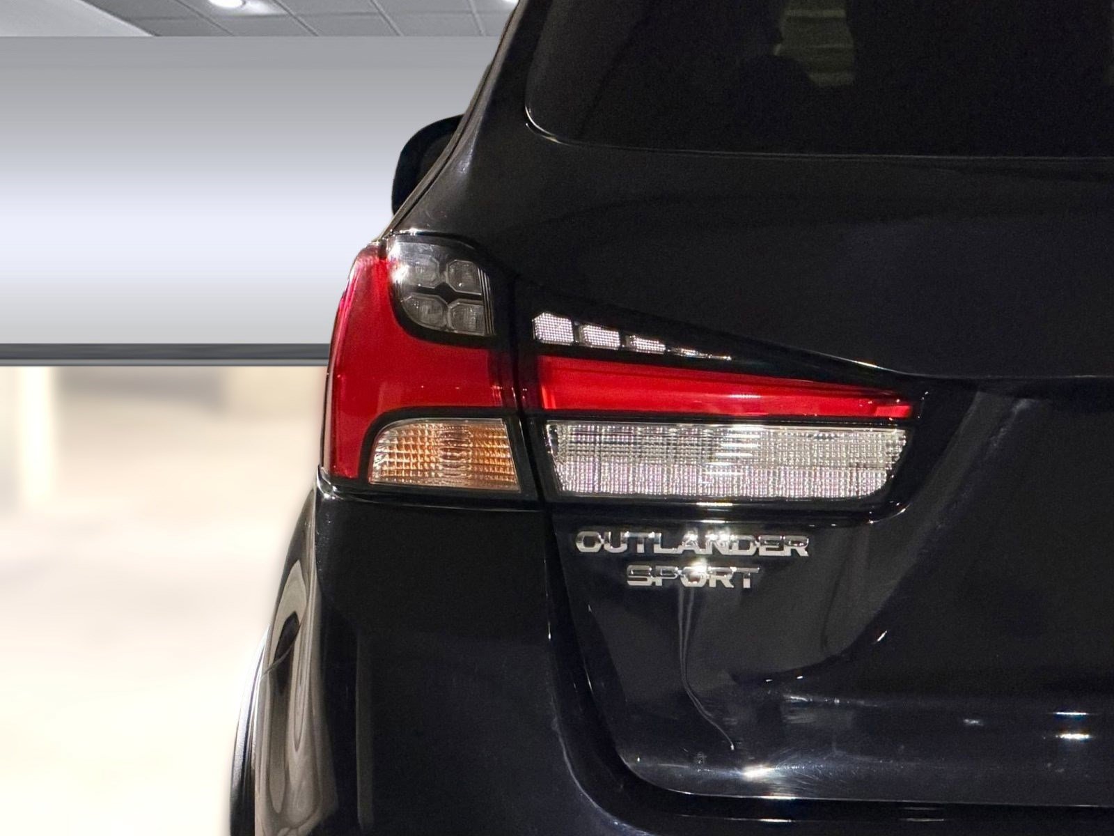 Used 2022 Mitsubishi Outlander Sport SE image 12