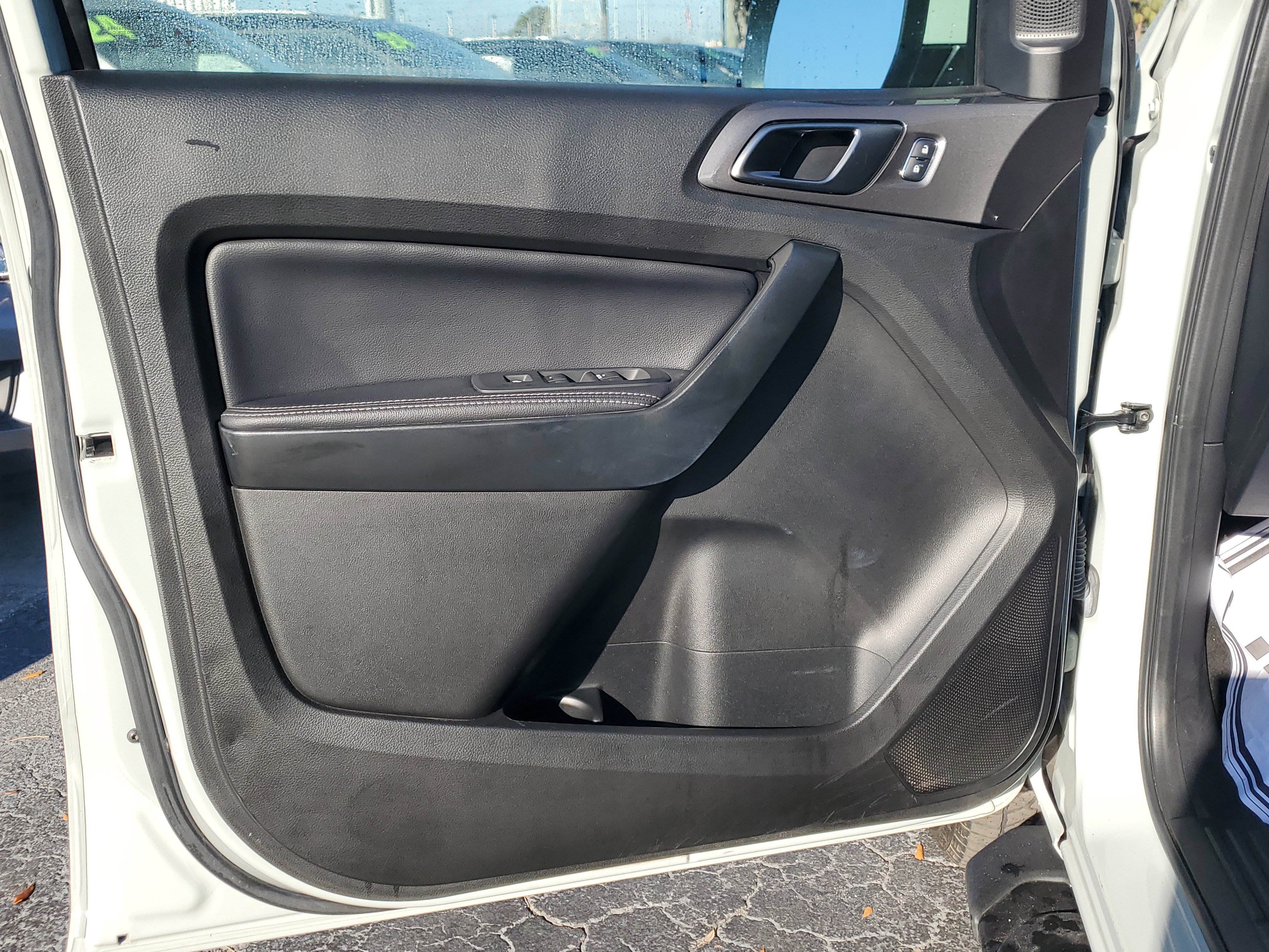 Used 2023 Ford Ranger Lariat w/ Technology Package image 15