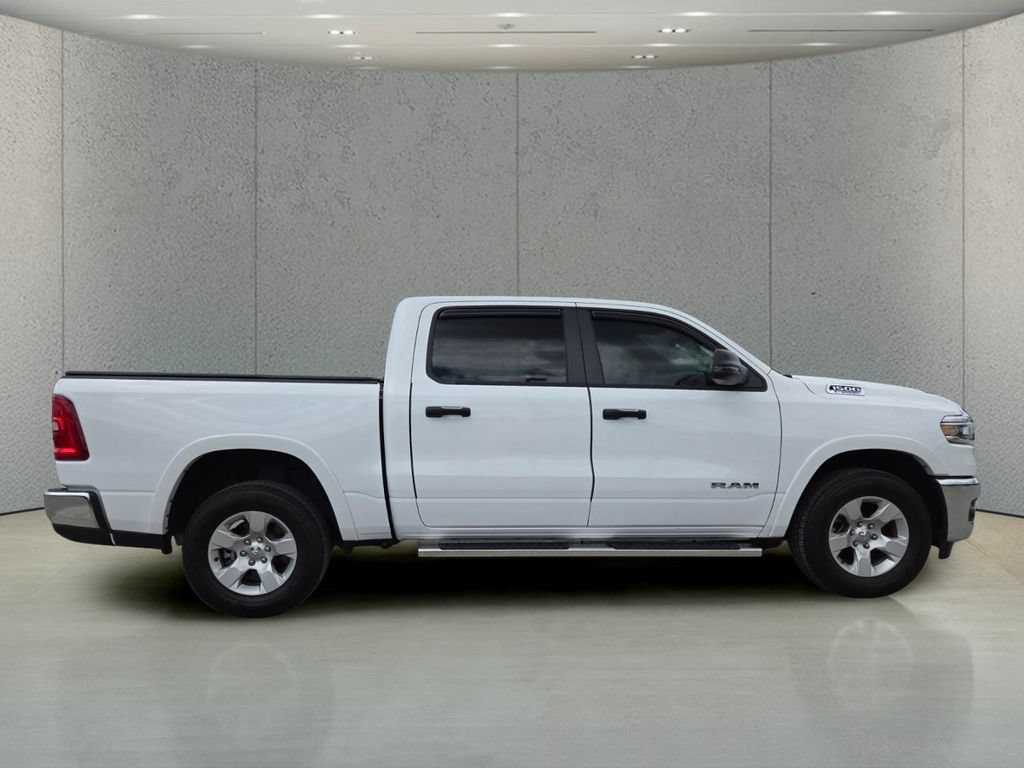 Used 2025 RAM 1500 Big Horn AWD/4WD image 2