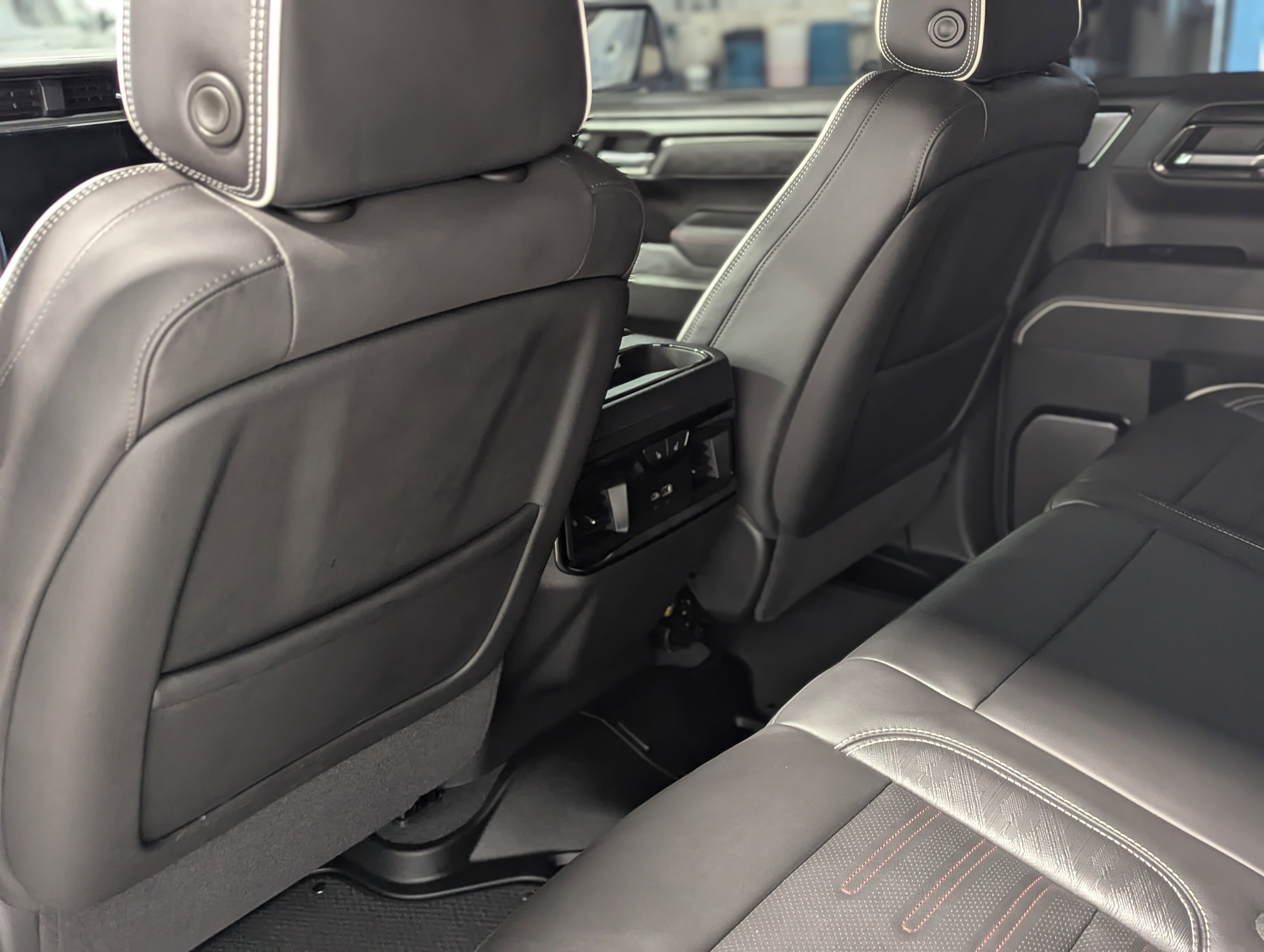 Used 2024 GMC Sierra 1500 AT4X image 15