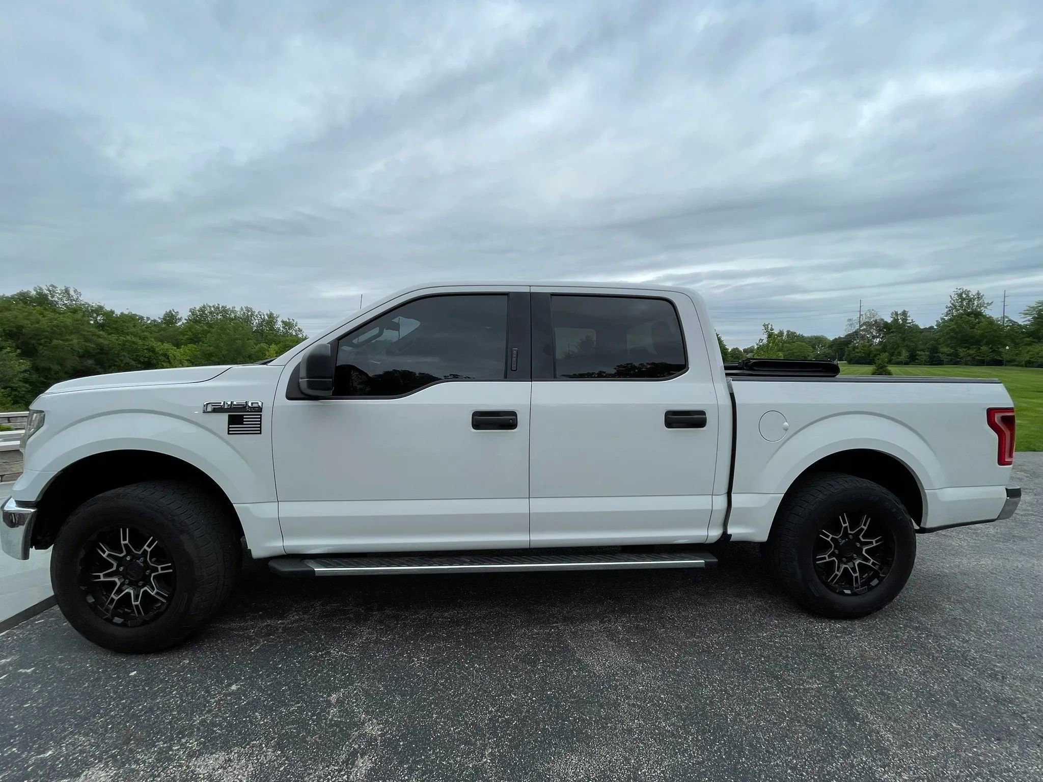 Used 2016 Ford F150 XLT RWD image 2