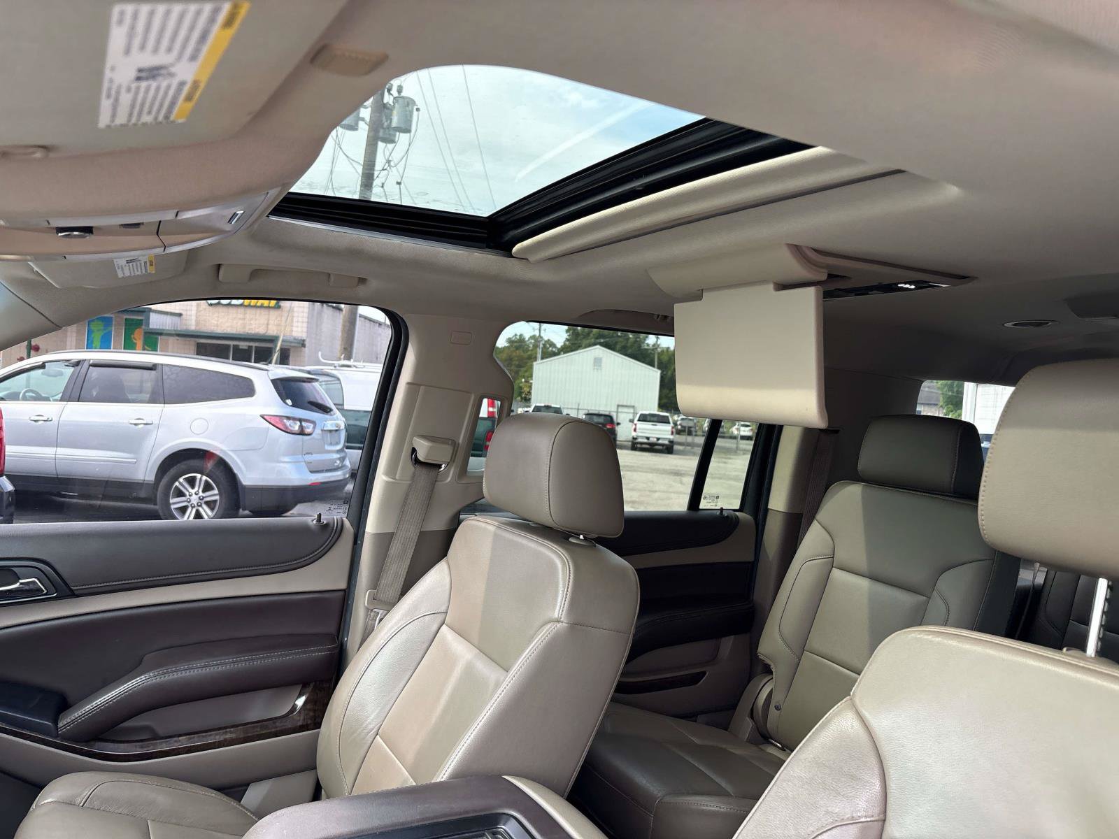 Used 2016 Chevrolet Suburban LT AWD/4WD image 14