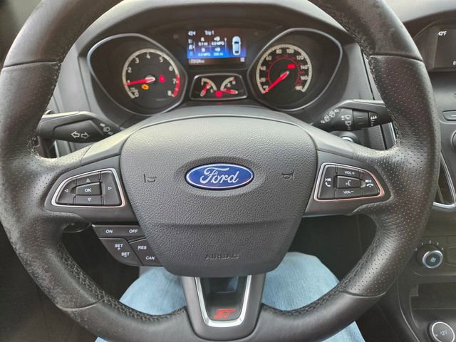 Used 2016 Ford Focus ST image 25