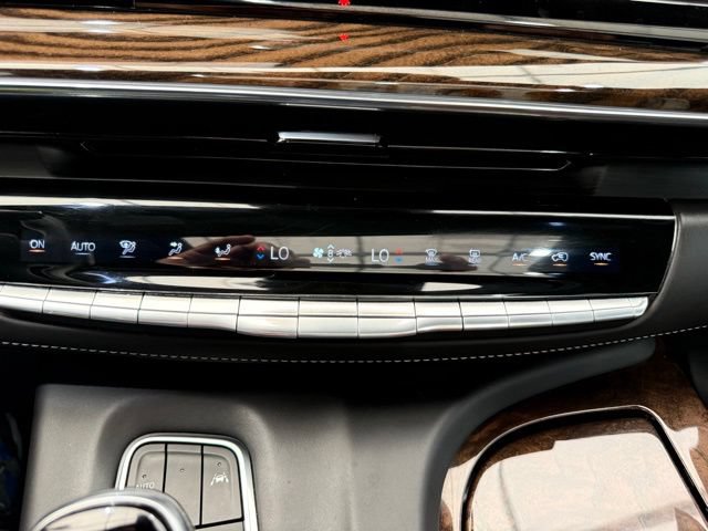 Used 2021 Cadillac Escalade Sport Platinum AWD/4WD image 46