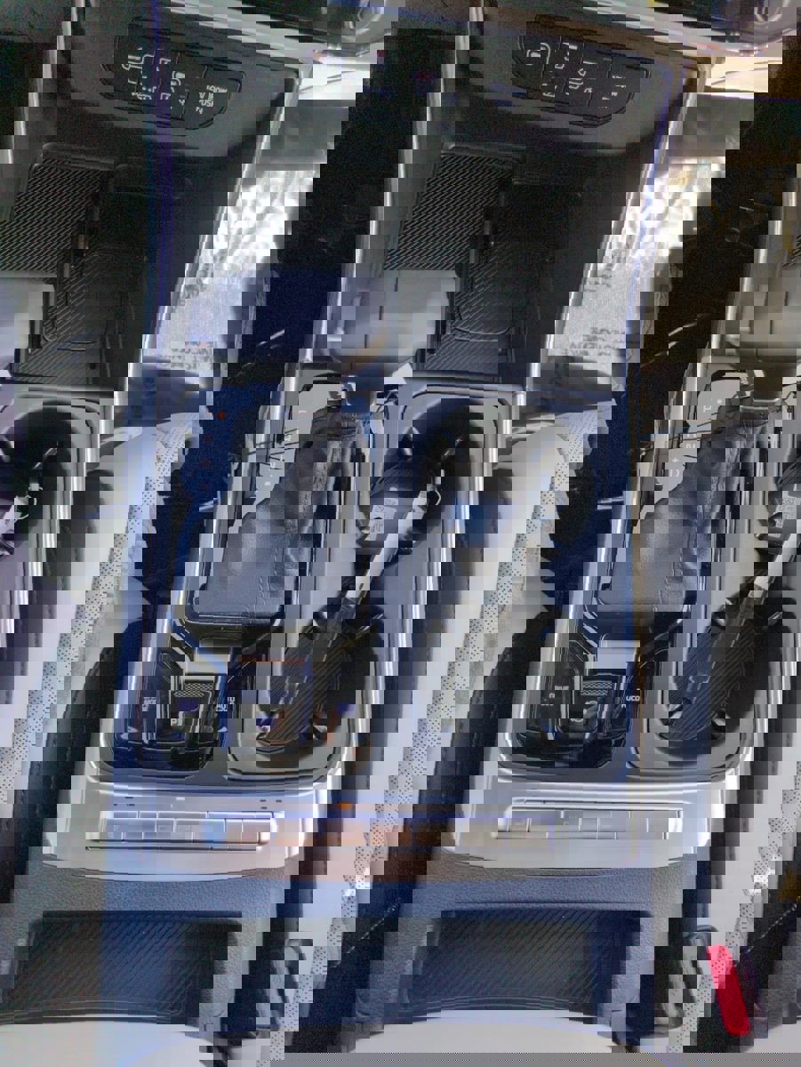 New 2026 Kia Carnival EX image 30