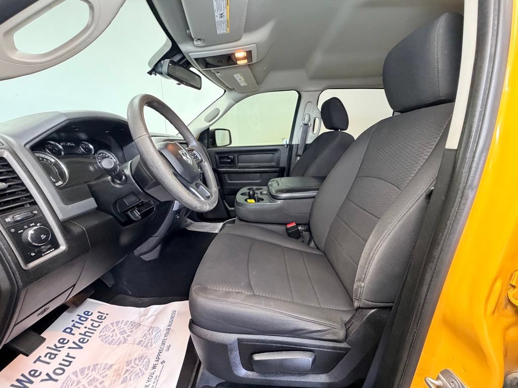 Used 2019 RAM 1500 Express w/ Wheel & Sound Group AWD/4WD image 3