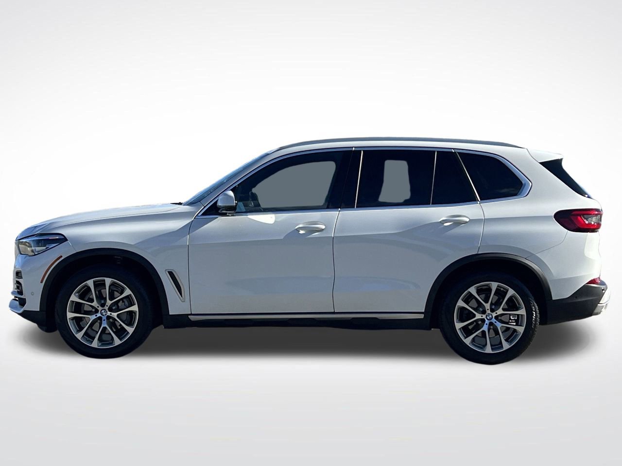 Used 2023 BMW X5 xDrive40i w/ Premium Package image 38