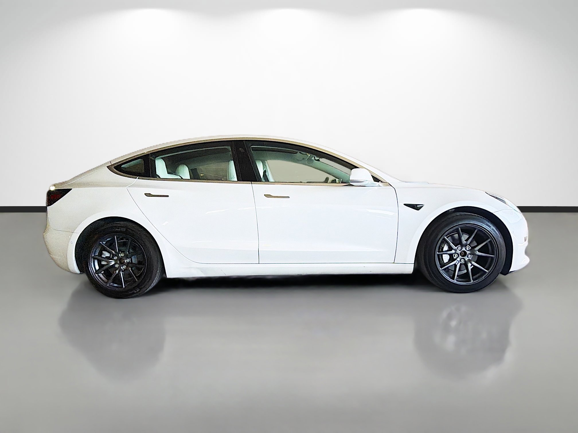 Used 2020 Tesla Model 3 Long Range AWD/4WD image 6